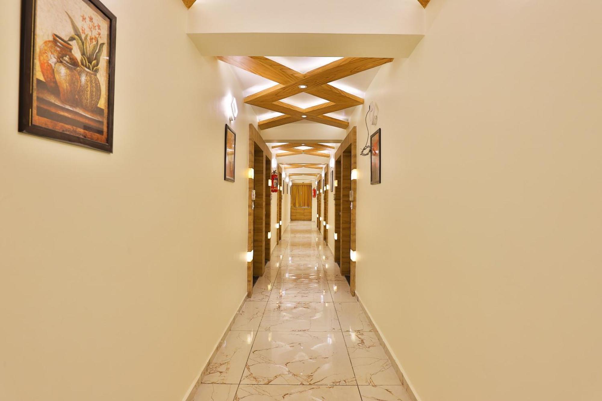Hotel O Silver Palace Watuwa Exterior photo